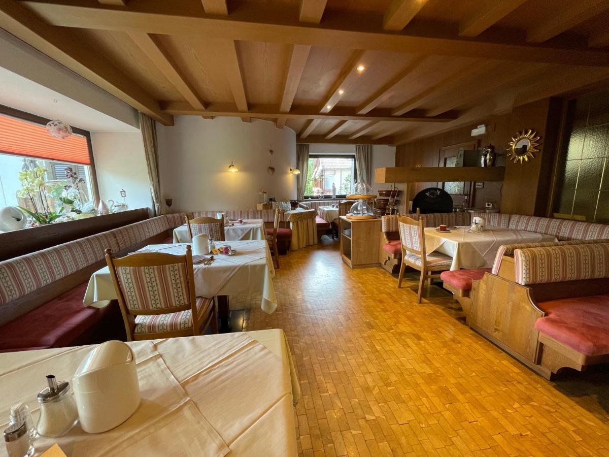 Hotel Garni Savoy カステルロット エクステリア 写真