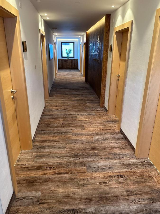 Hotel Garni Savoy カステルロット エクステリア 写真
