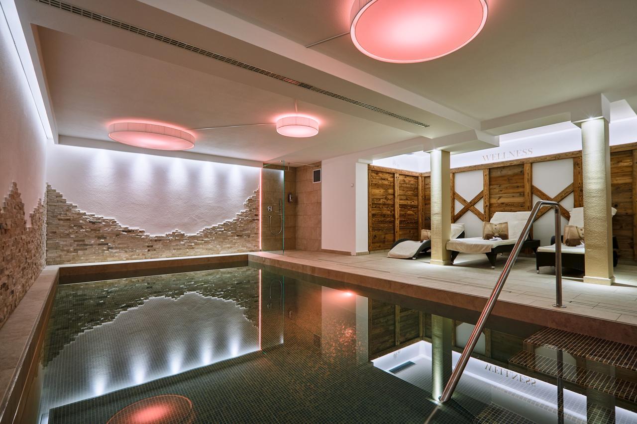 Hotel Garni Savoy カステルロット エクステリア 写真